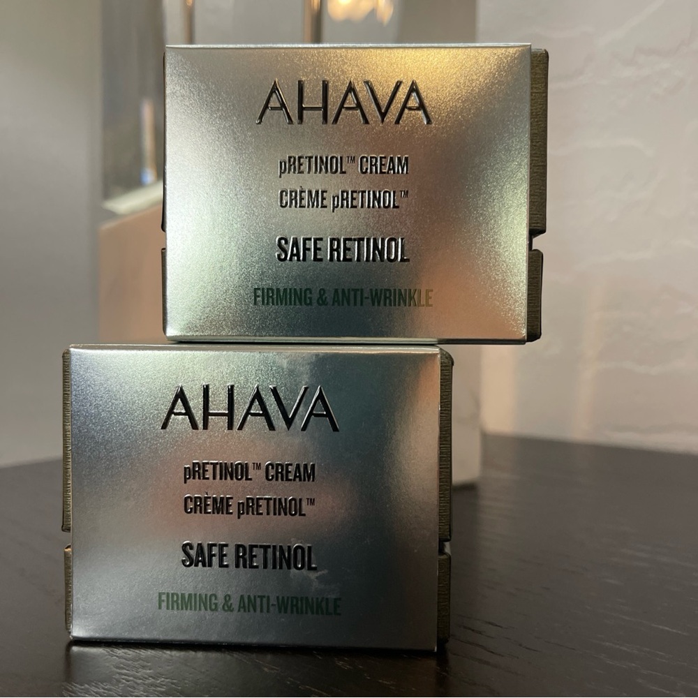 AHAVA PreRetinol Serum in Metallic Green